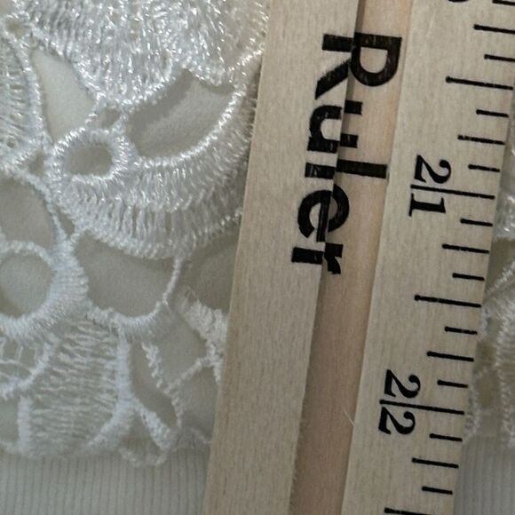 Chalk the Label Womens Jacket Size 4 White Lace Floral Fairy - Picture 9 of 12